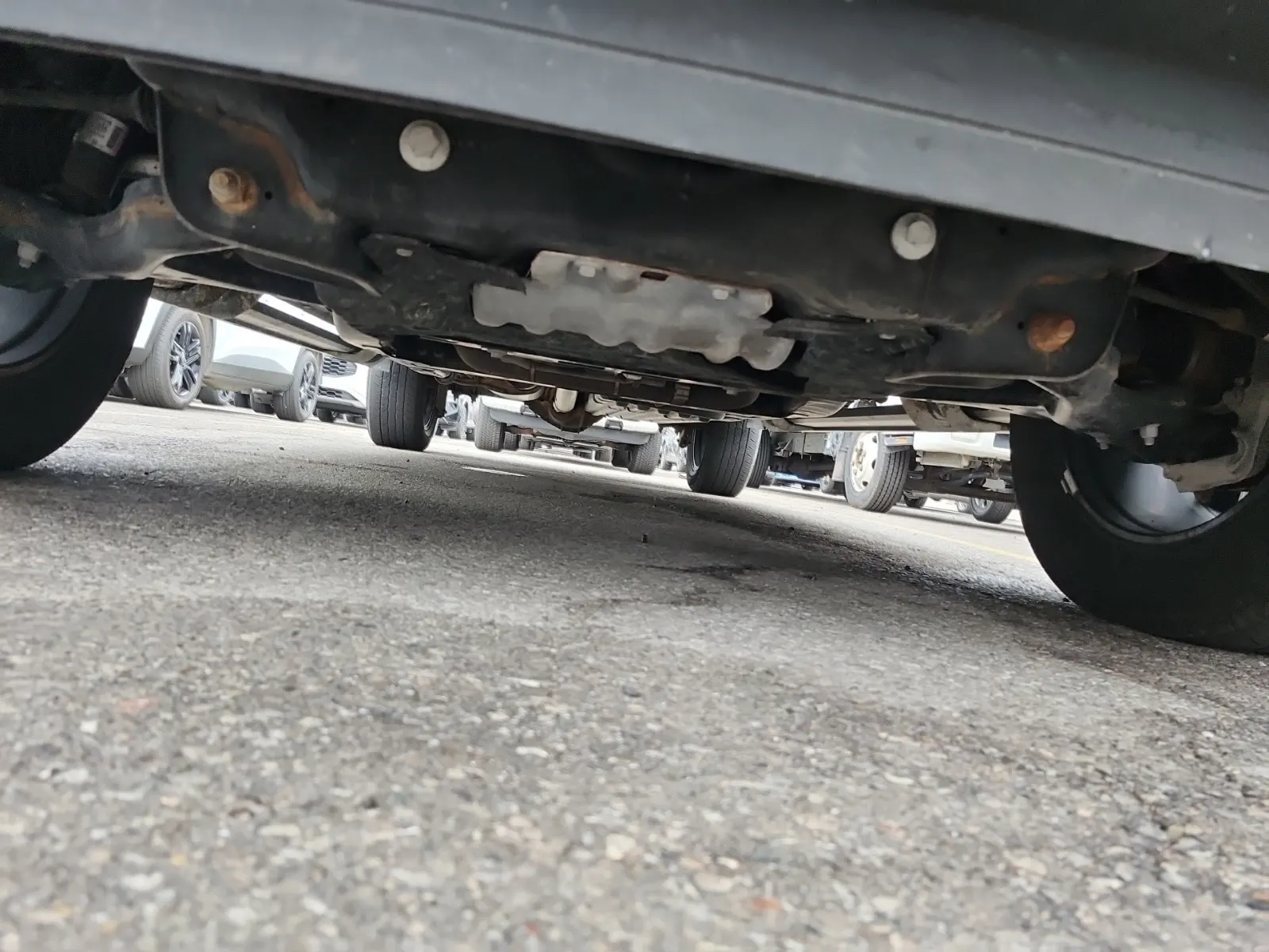 Undercarriage - Front Photo