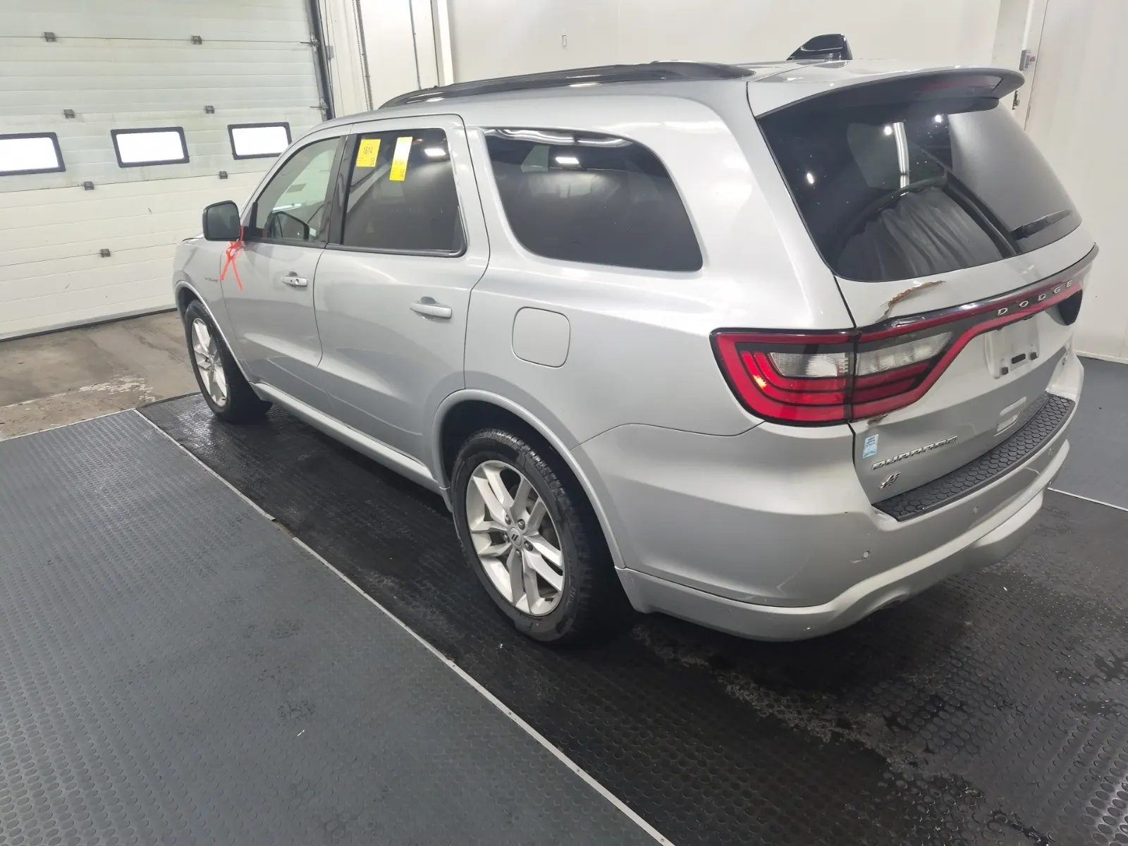 Driver Rear 3/4 Photo