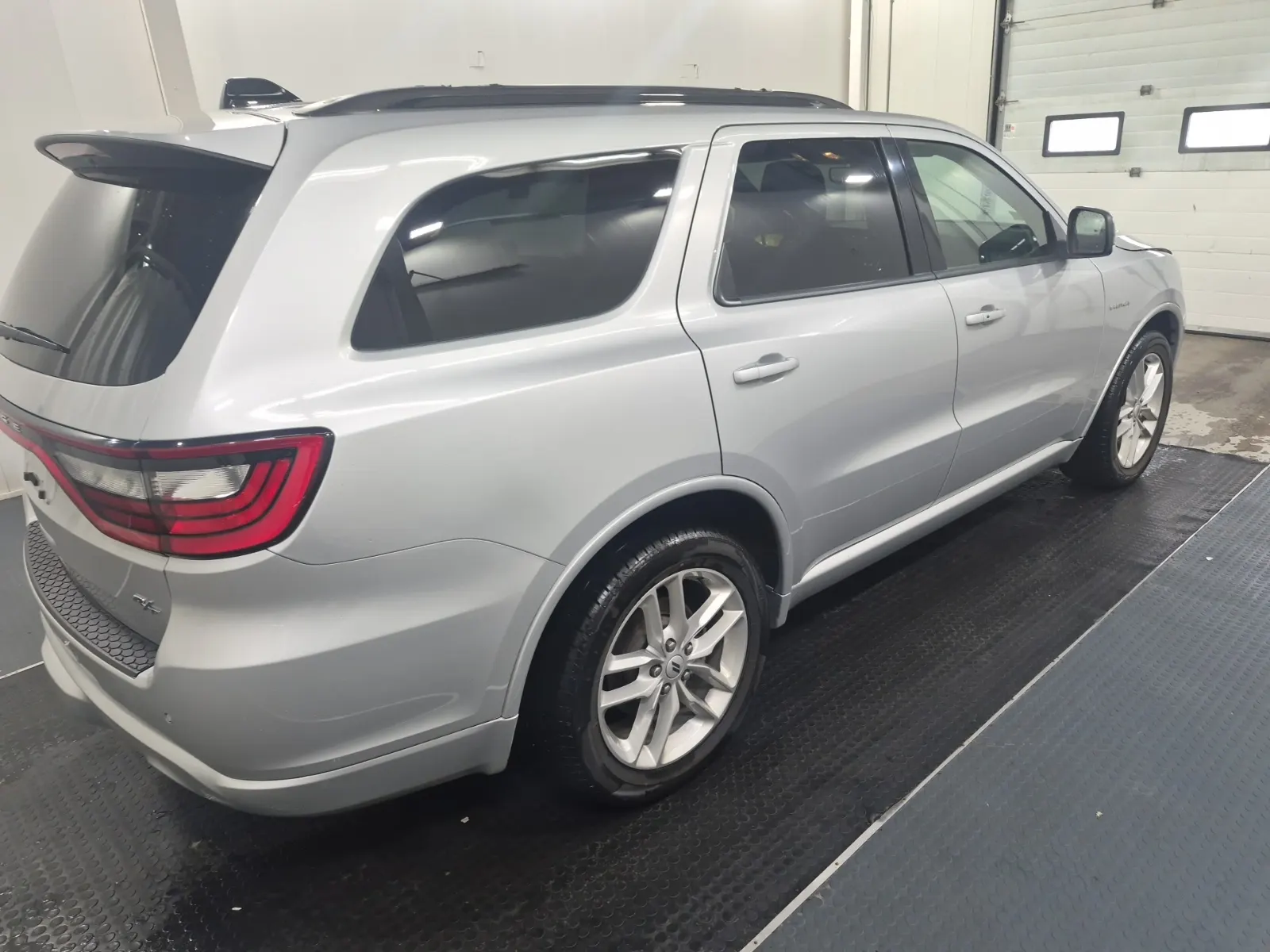 Passenger Rear 3/4 Photo