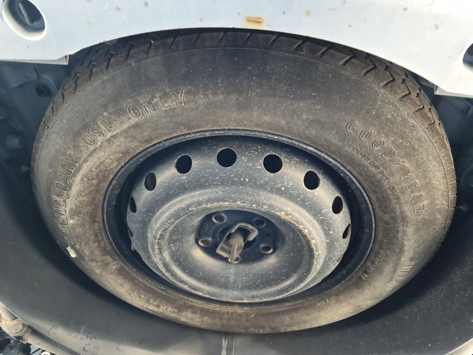 Spare Tire & Wheel Photo