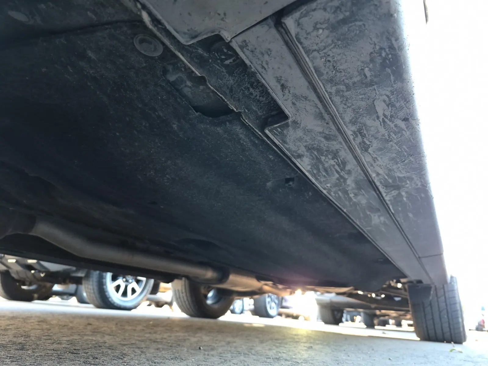 Undercarriage - Driver Photo