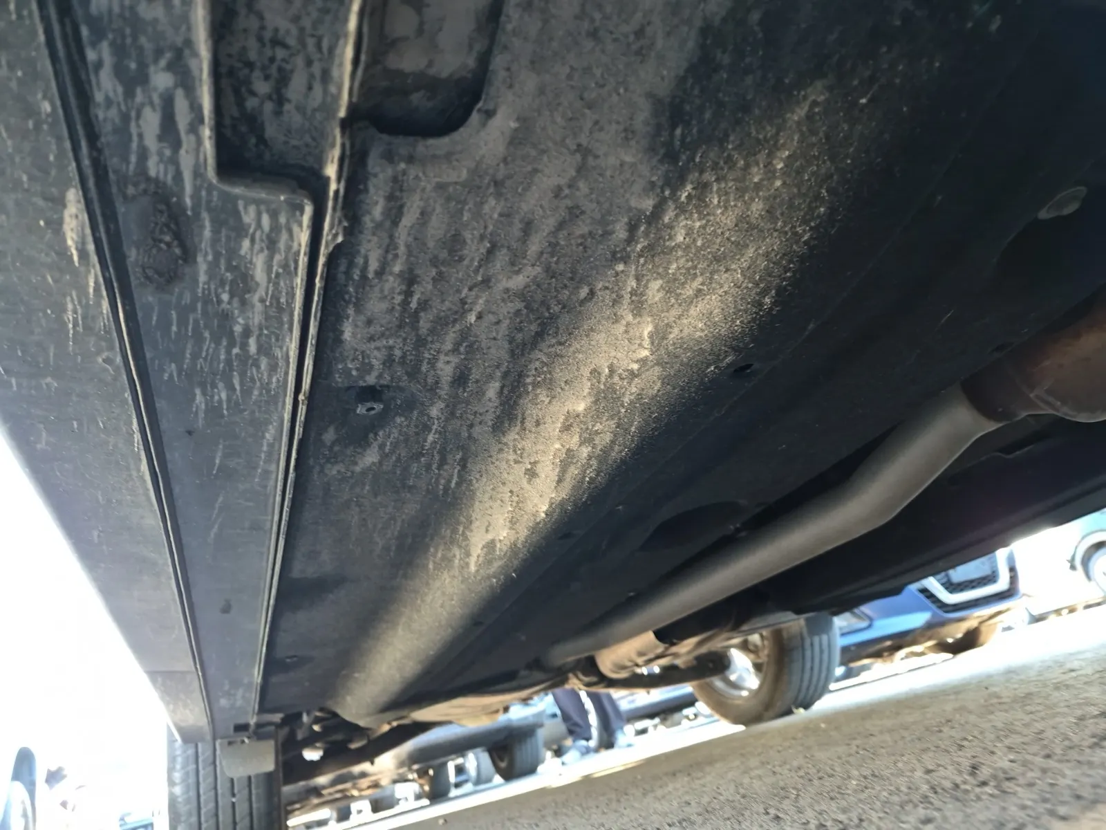 Undercarriage - Passenger Photo