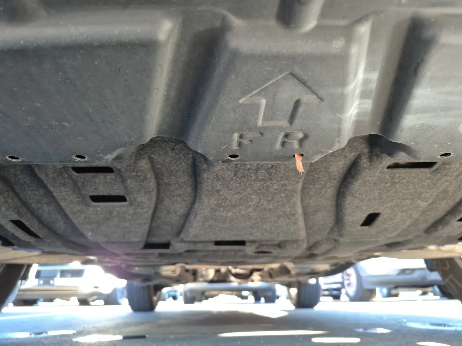 Undercarriage - Front Photo