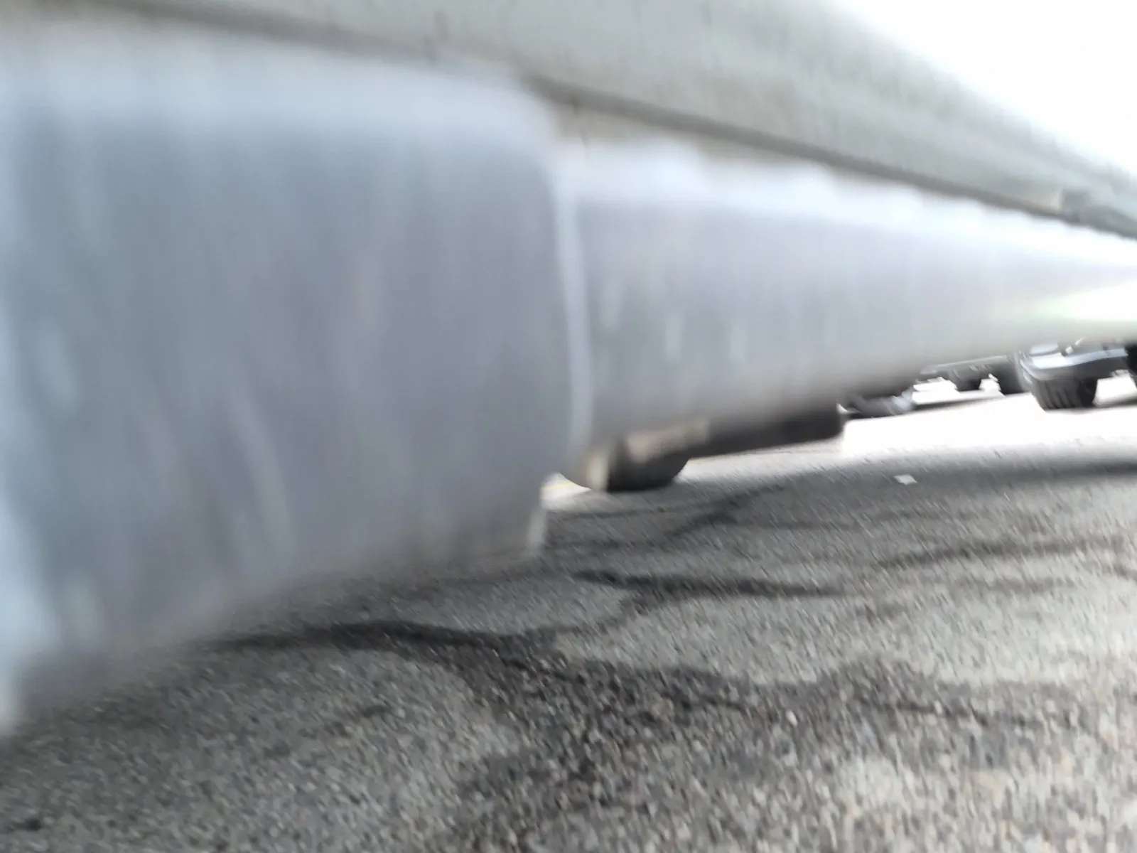 Undercarriage - Driver Photo
