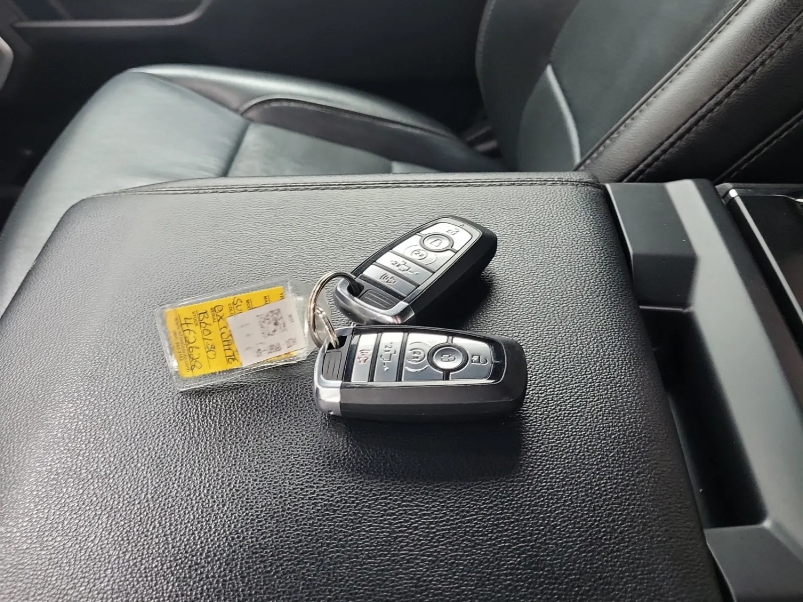 Keys/Fobs/Manual Photo