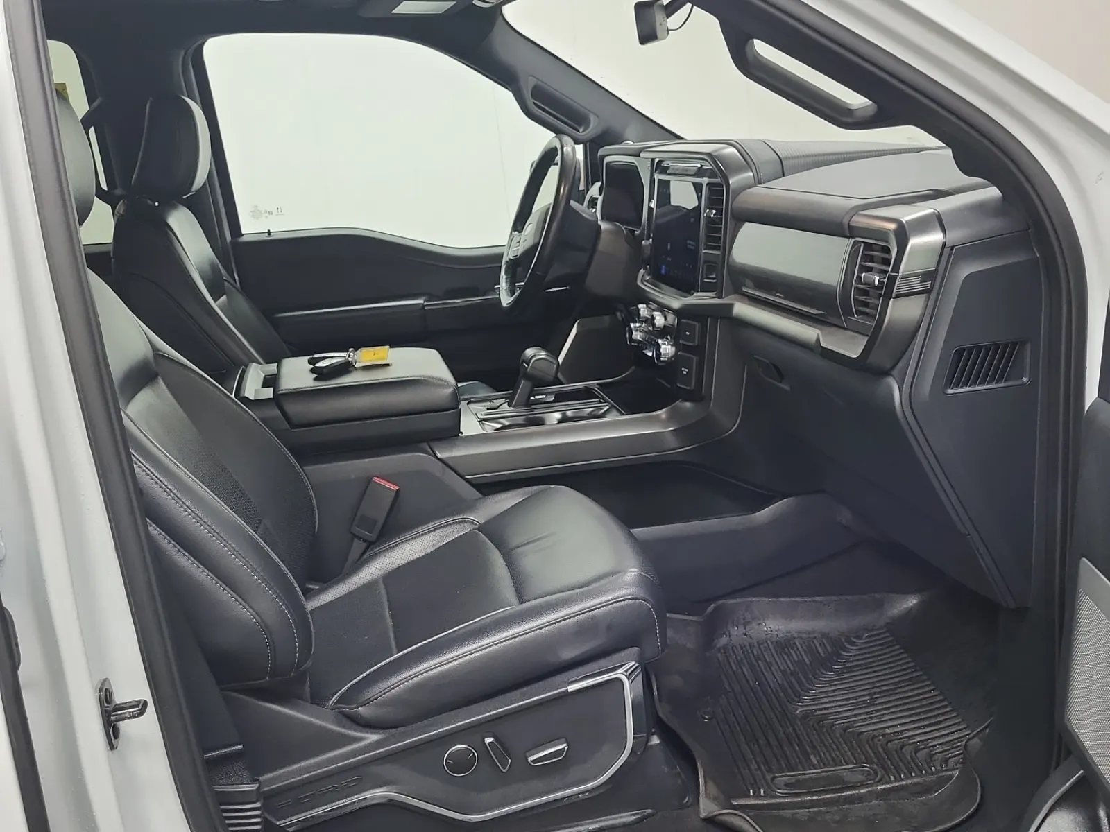 Right Side Interior Photo