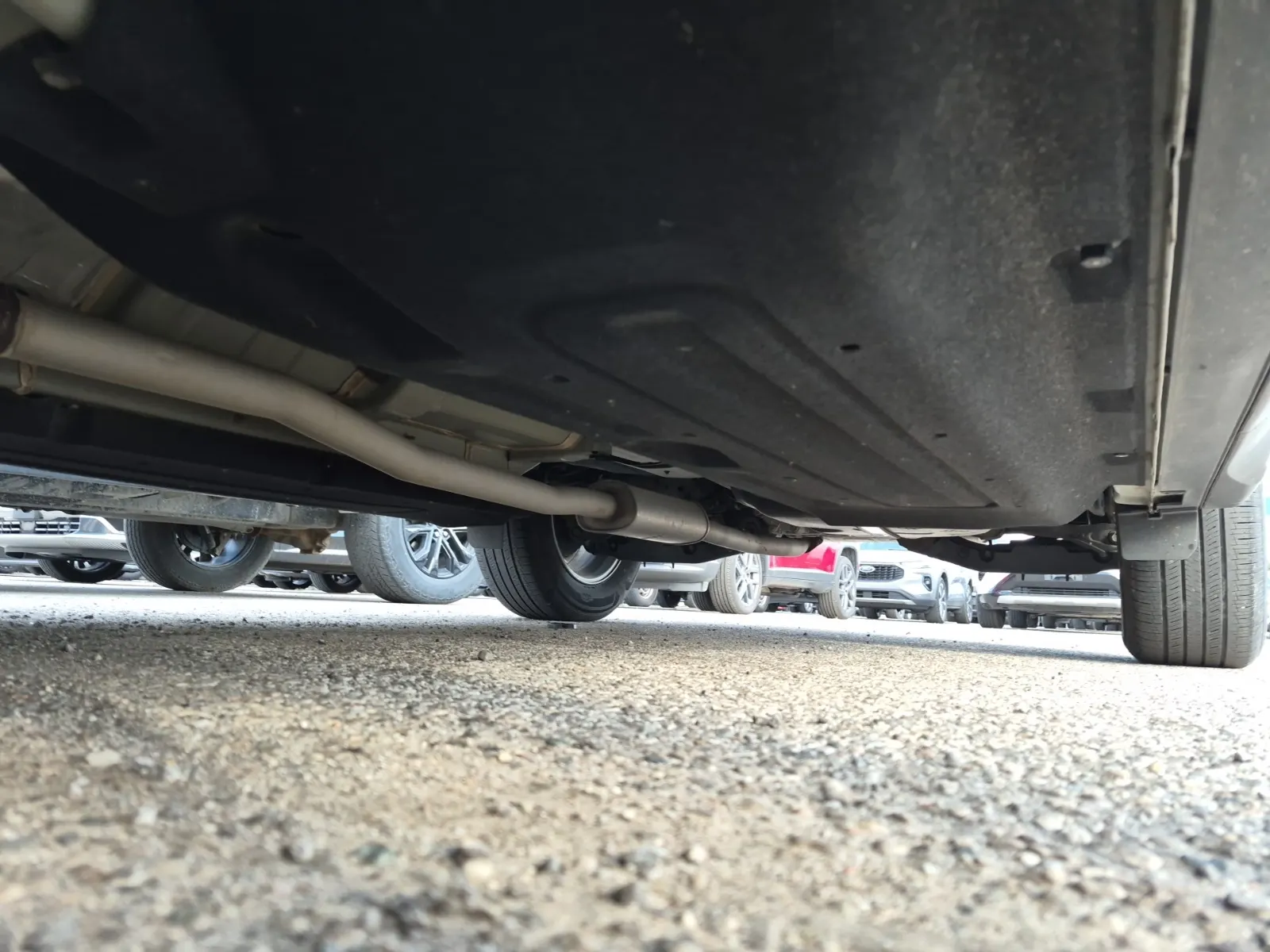 Undercarriage - Driver Photo