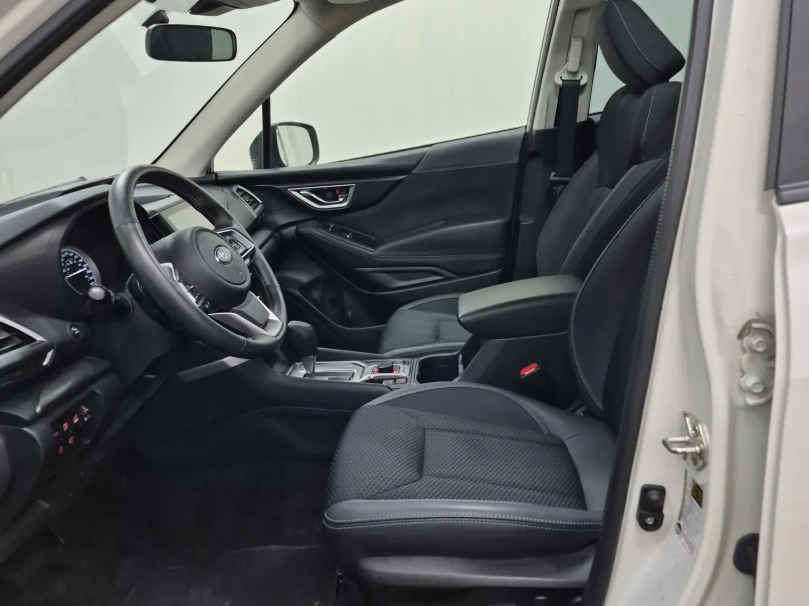 Front Interior Photo