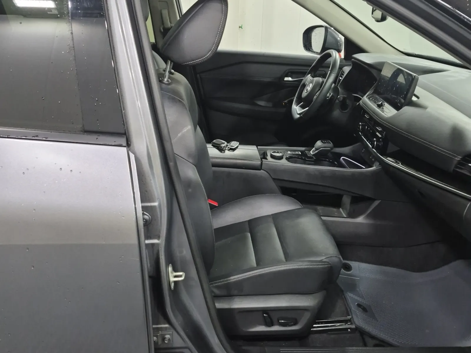 Right Side Interior Photo