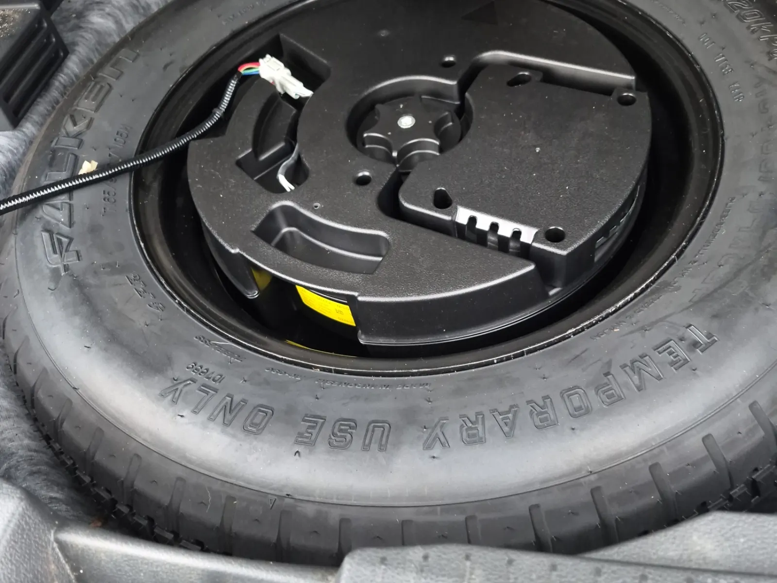 Spare Tire & Wheel Photo