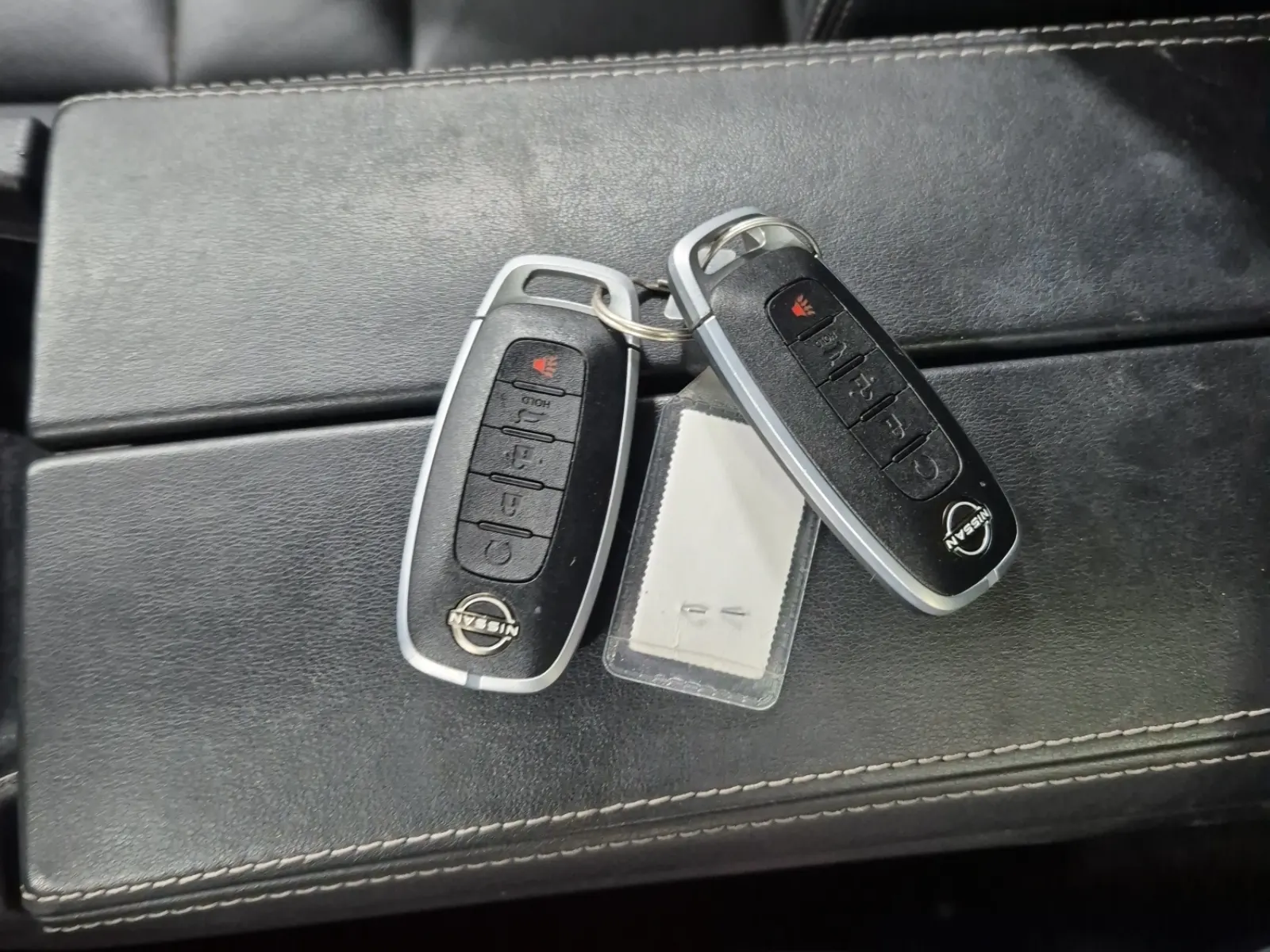 Keys/Fobs/Manual Photo