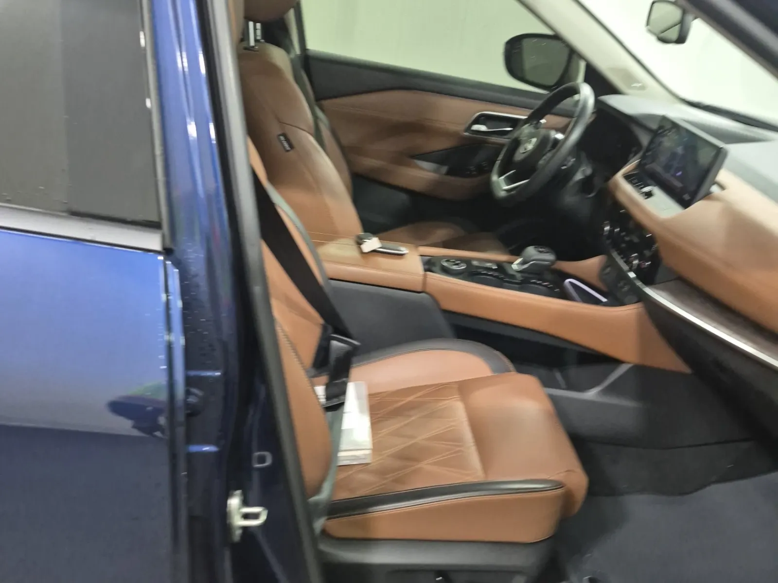 Right Side Interior Photo