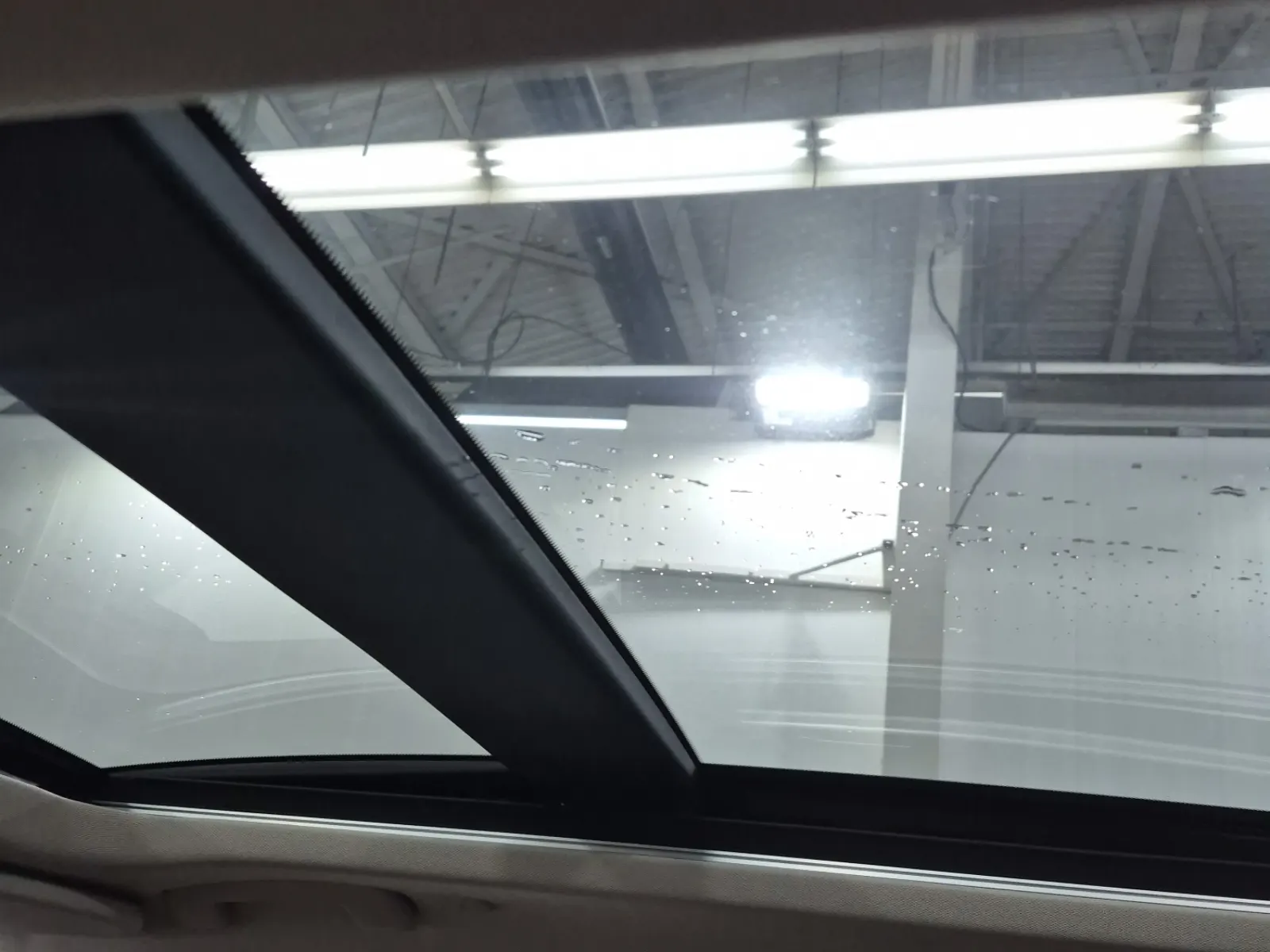 Interior Roof Photo