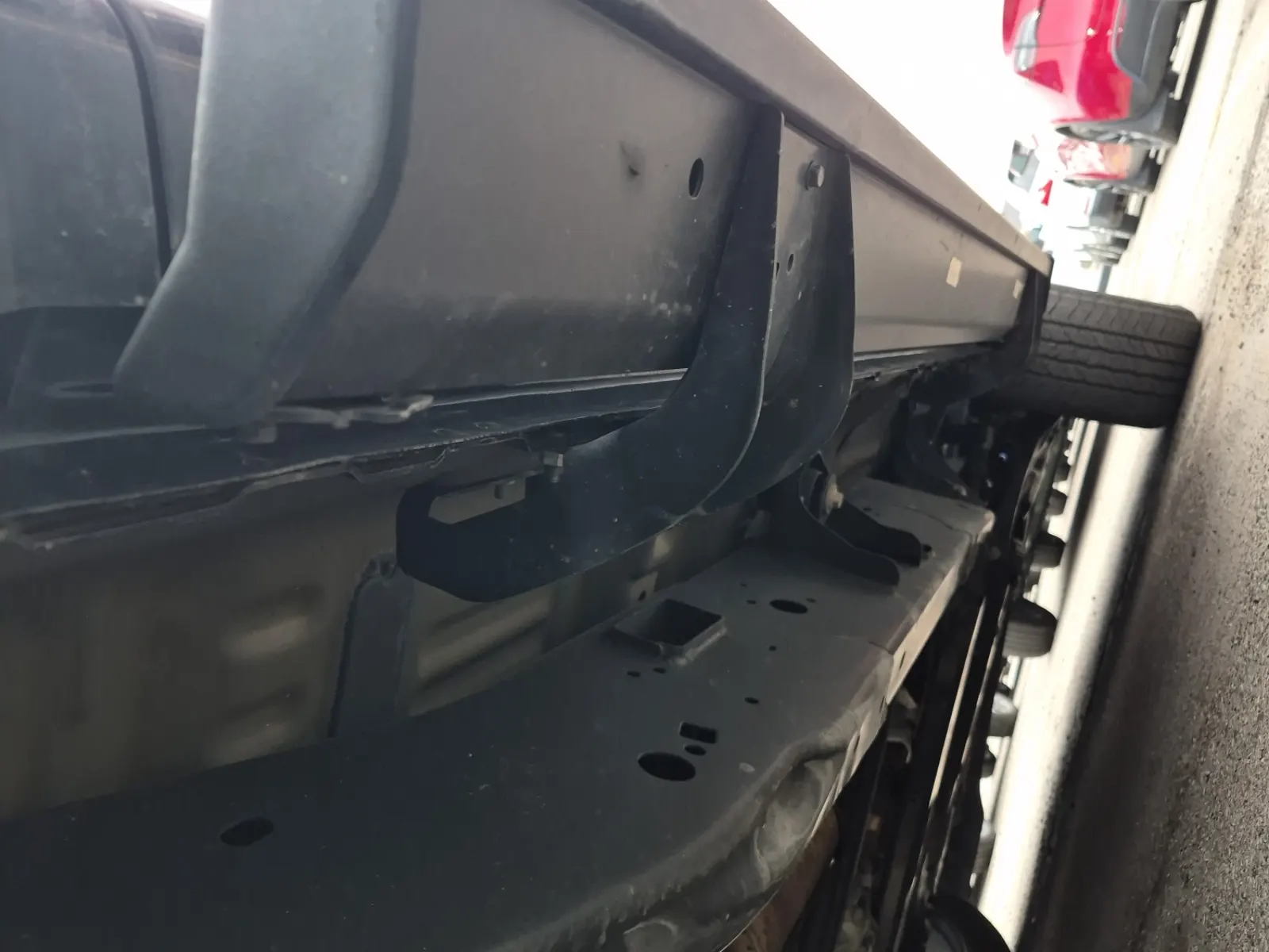 Undercarriage - Passenger Photo