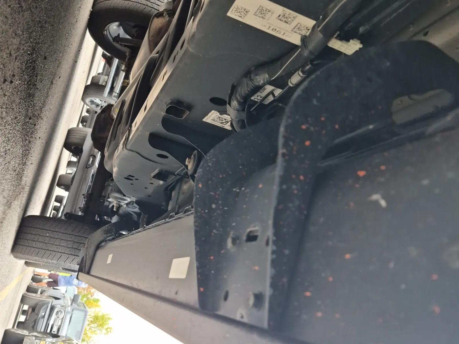 Undercarriage - Driver Photo