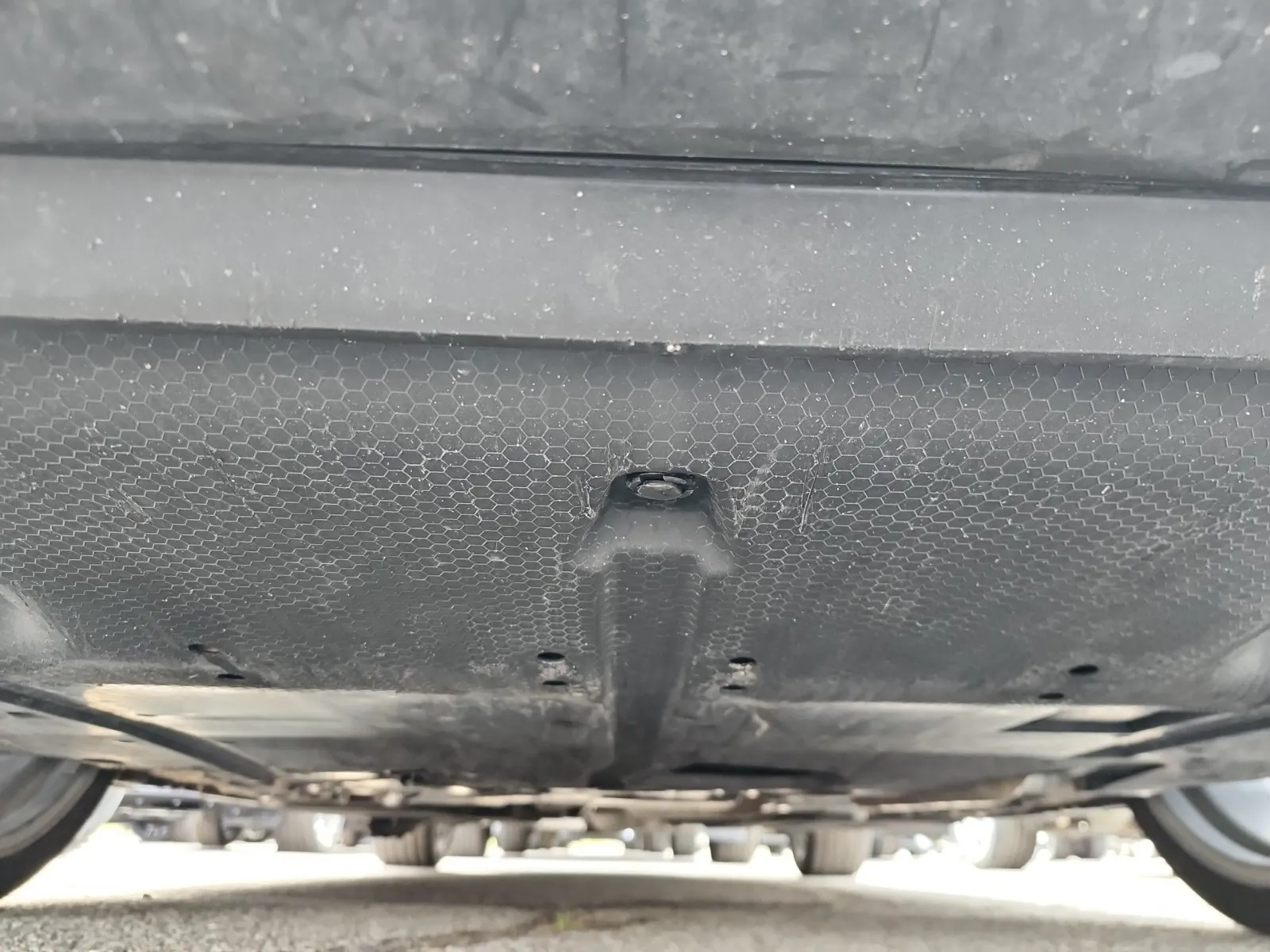 Undercarriage - Front Photo