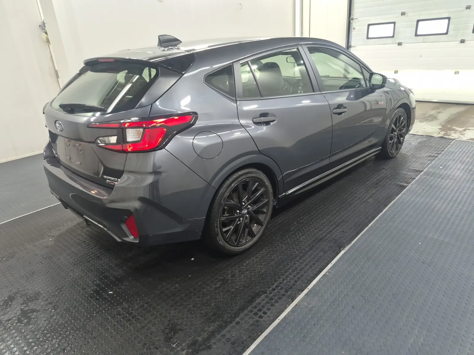 Passenger Rear 3/4 Photo