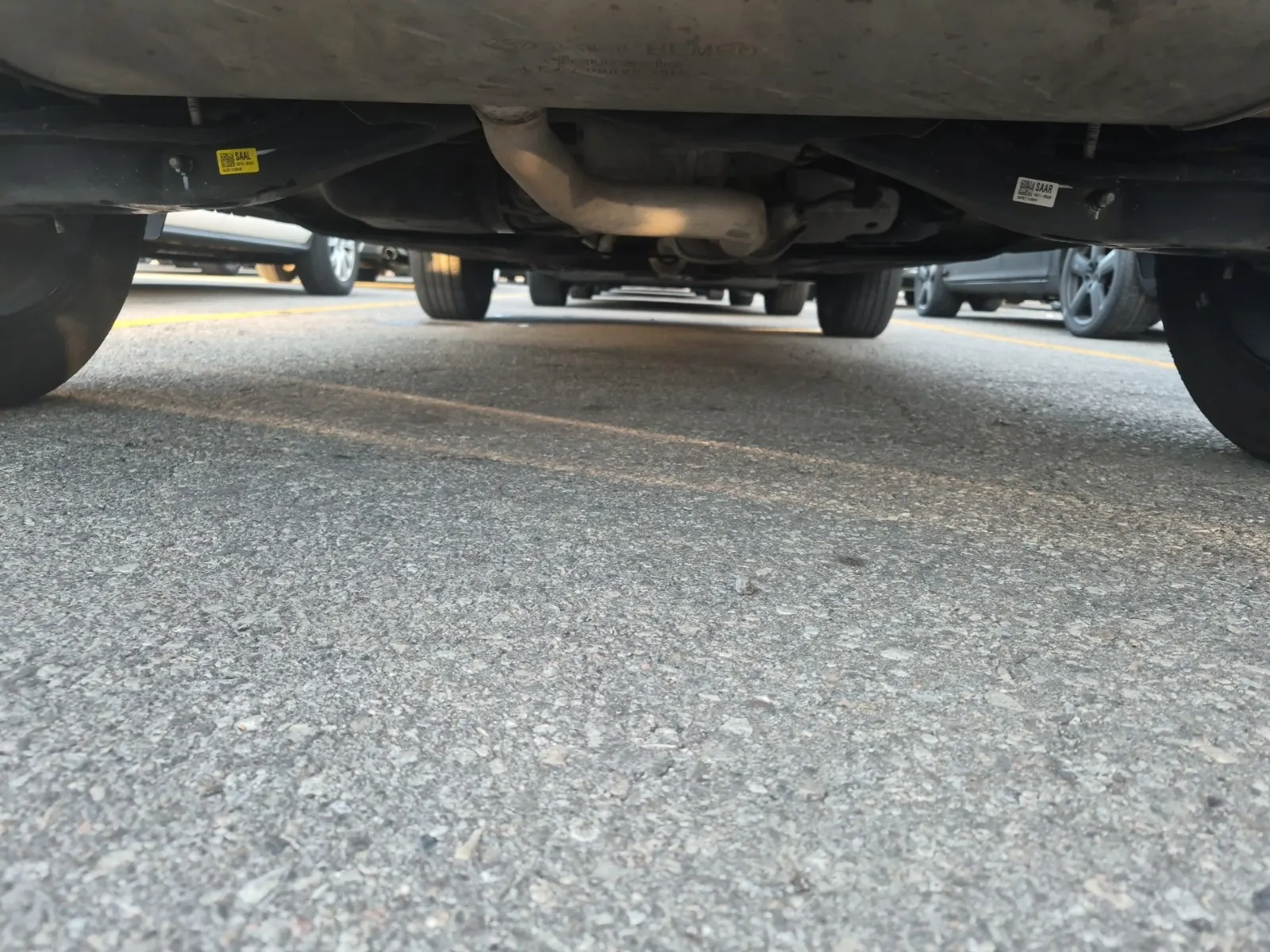 Undercarriage - Rear Photo