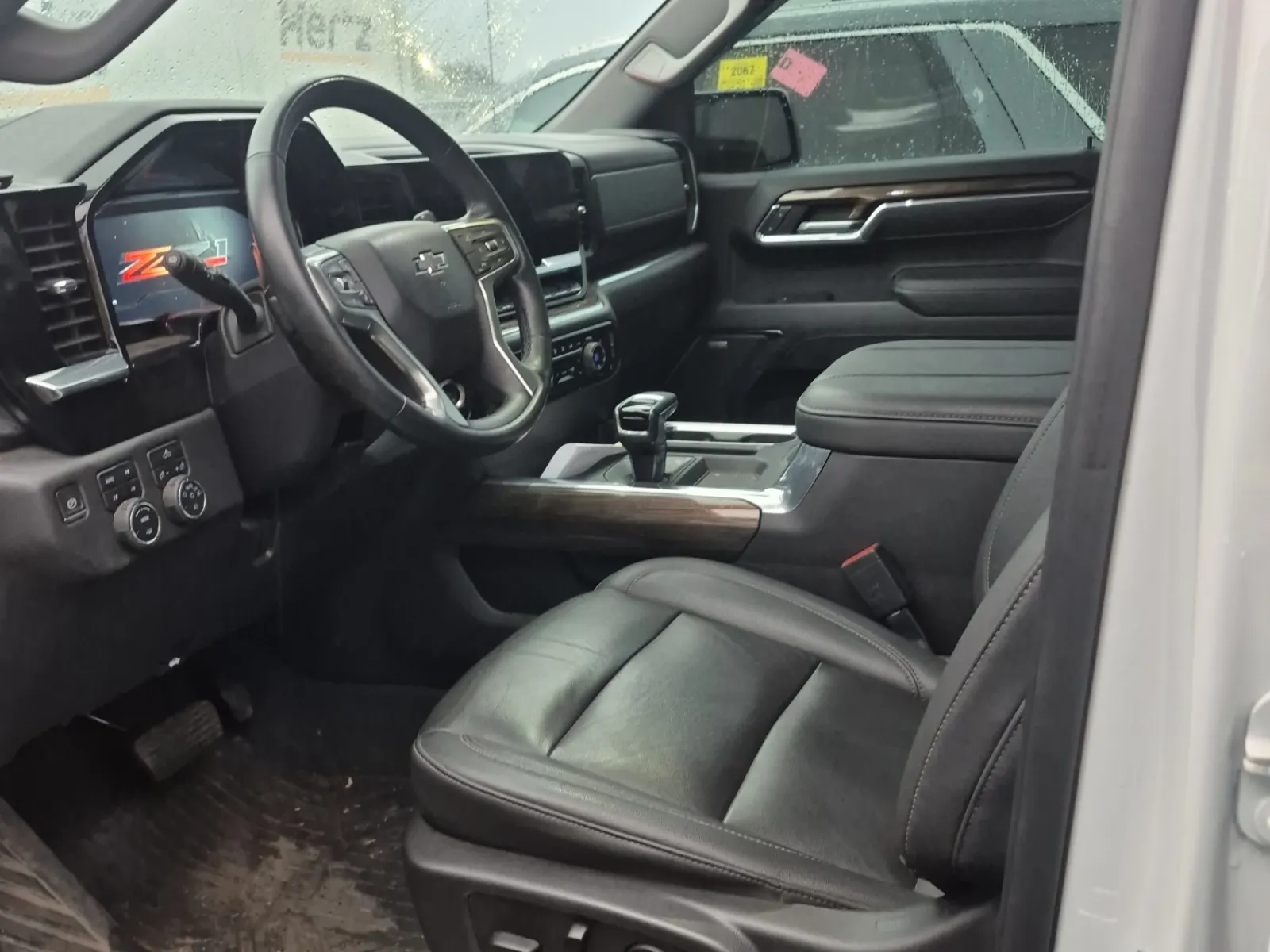 Front Interior Photo