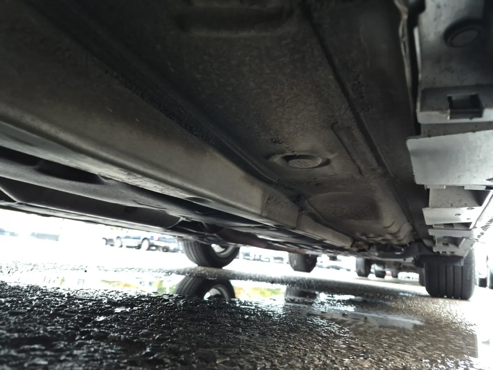 Undercarriage - Driver Photo