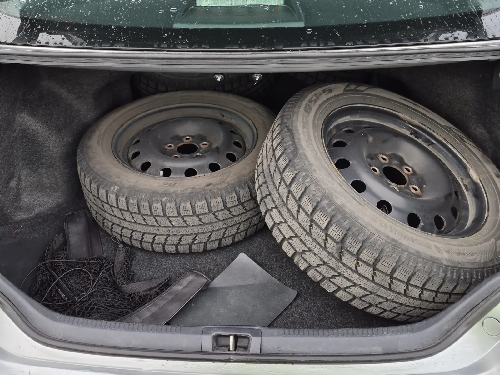 Spare Tire & Wheel Photo