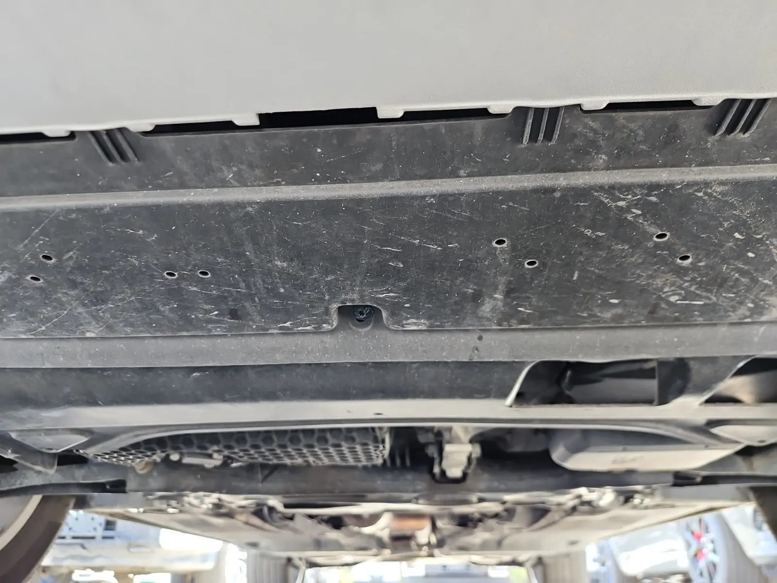 Undercarriage - Front Photo