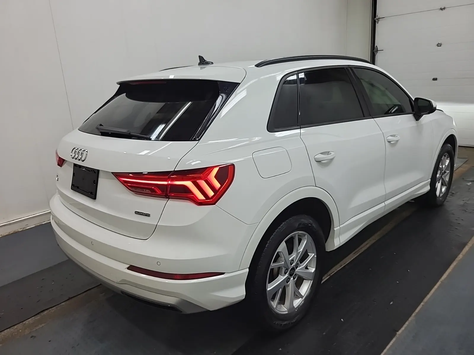 Passenger Rear 3/4 Photo