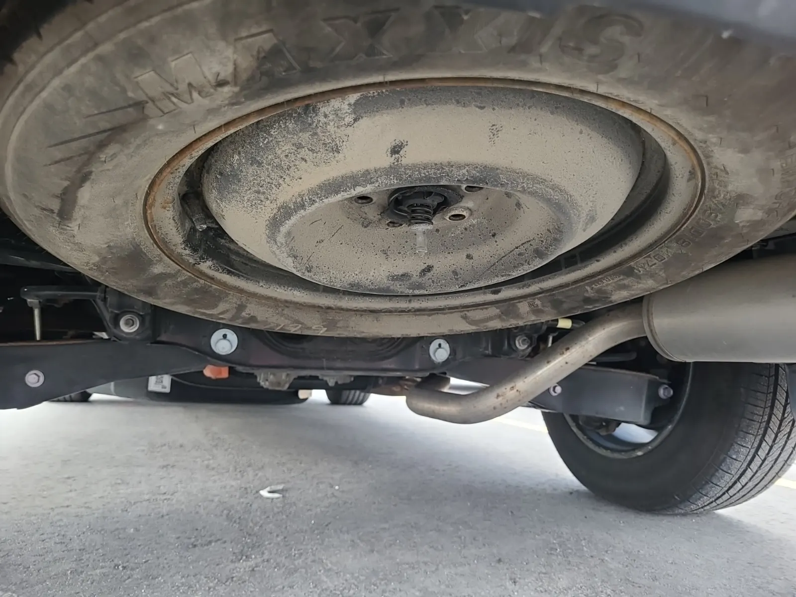 Spare Tire & Wheel Photo