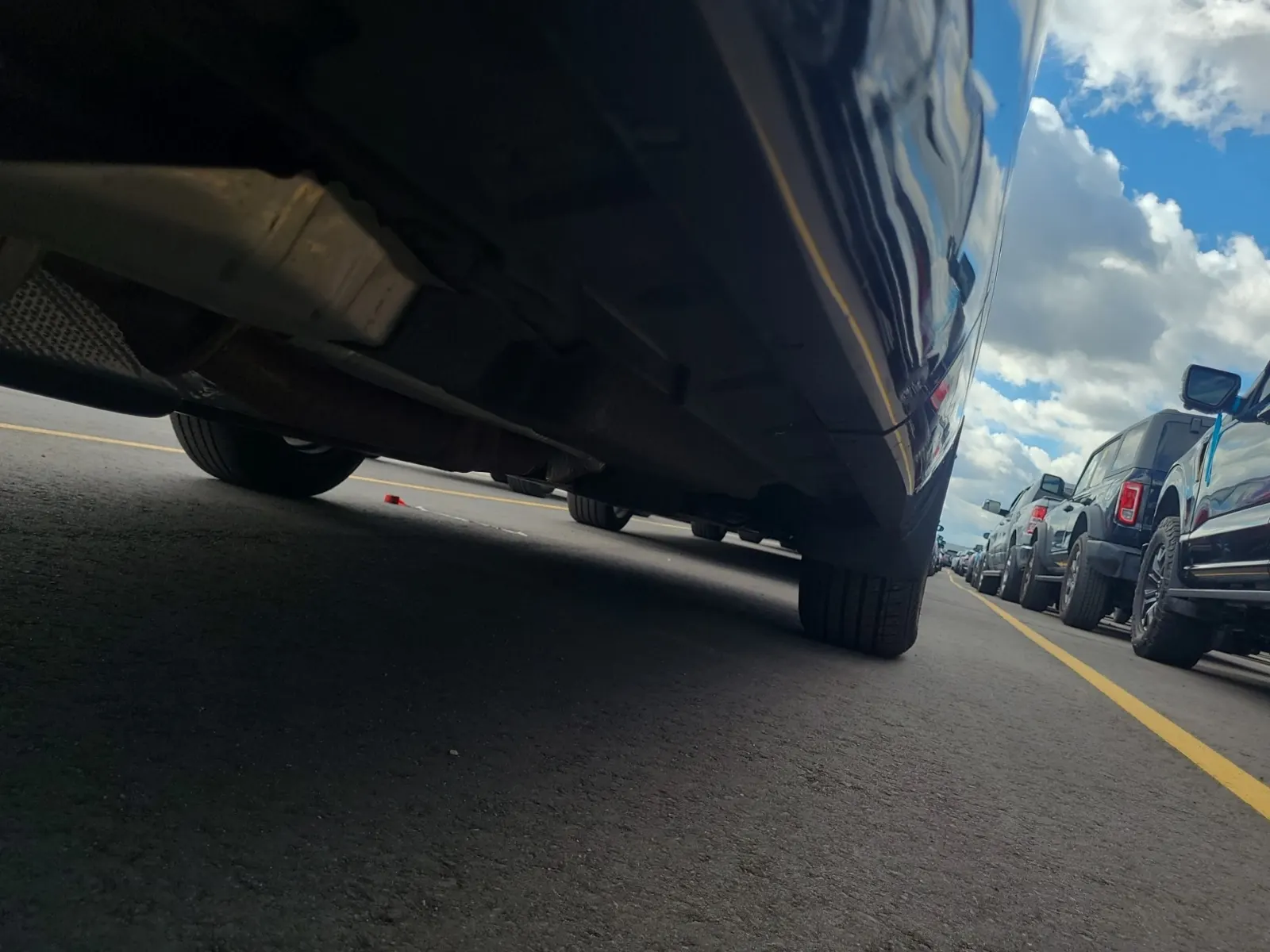 Undercarriage - Passenger Photo