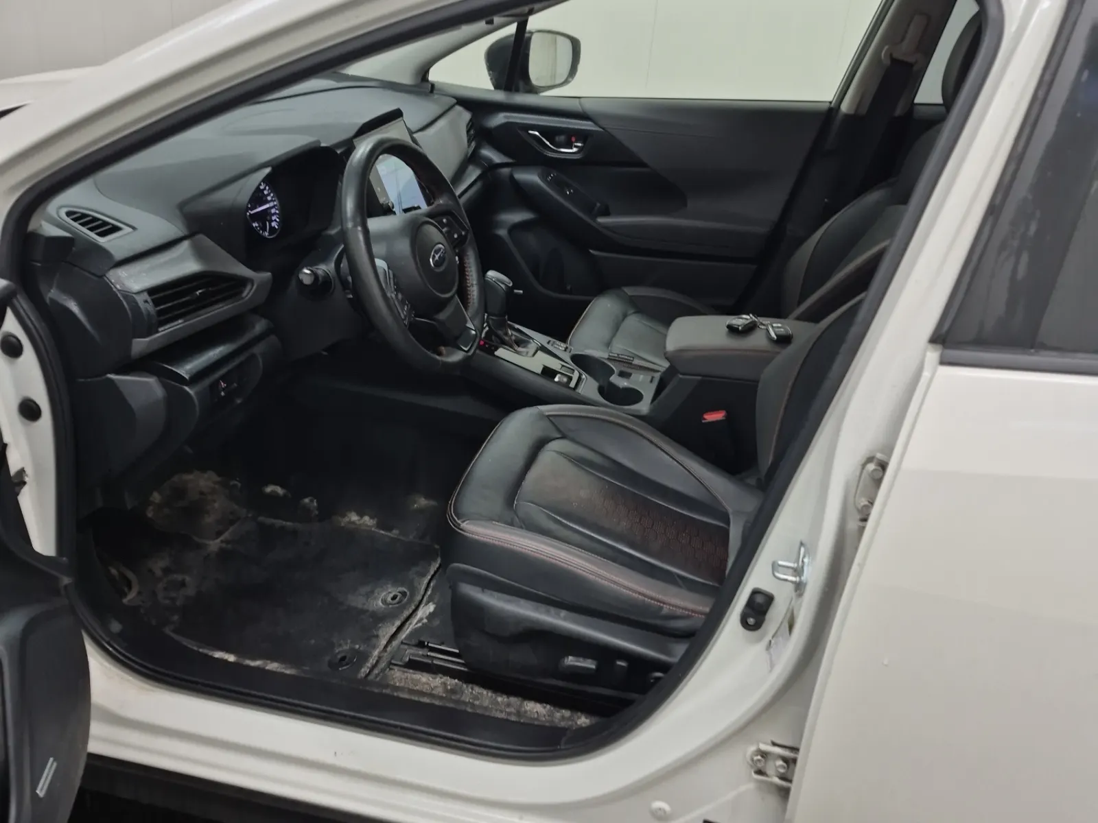 Front Interior Photo