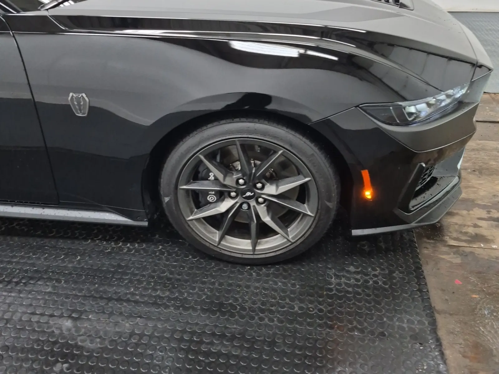Right Front Wheel/Tire Photo