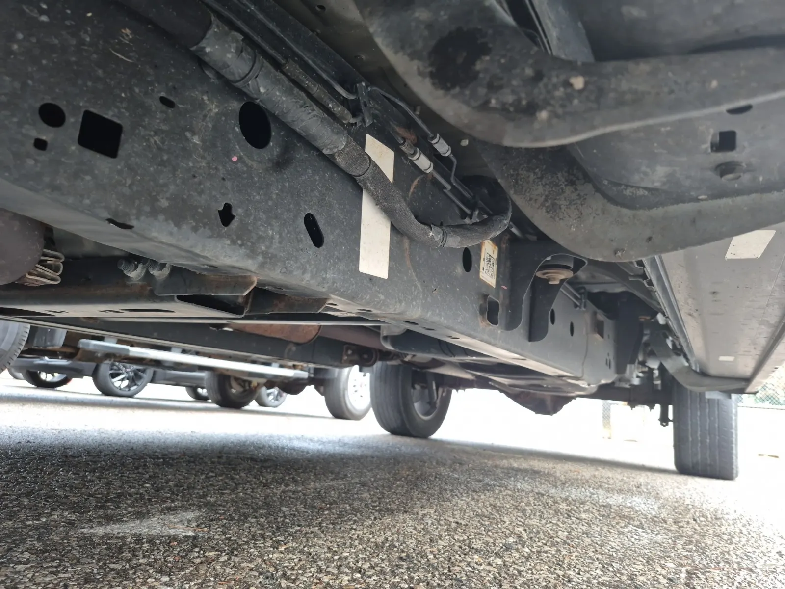Undercarriage - Driver Photo