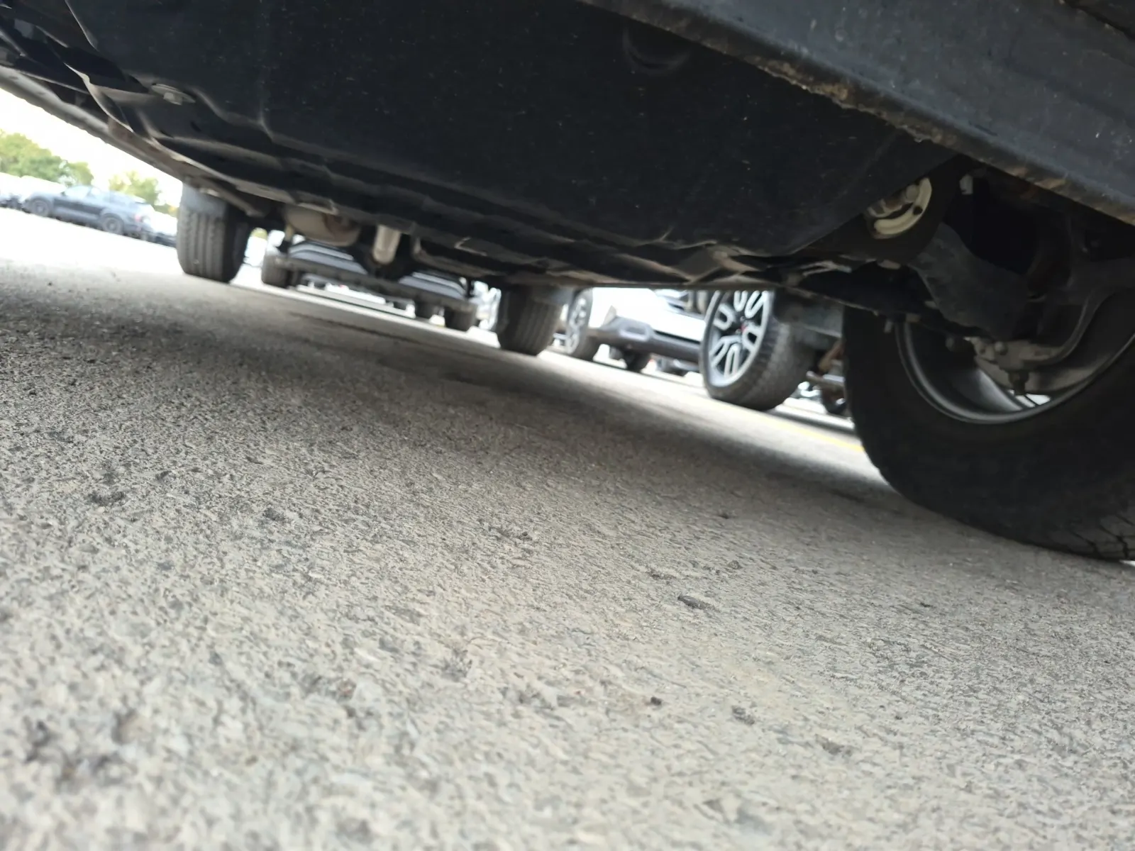 Undercarriage - Front Photo