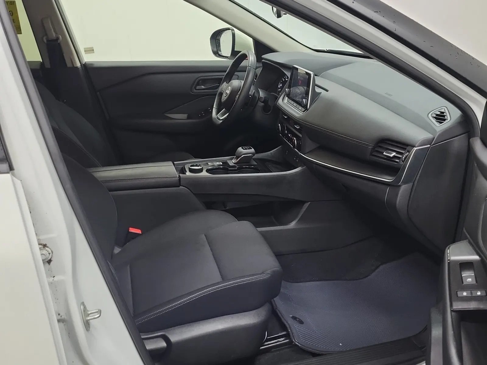 Right Side Interior Photo