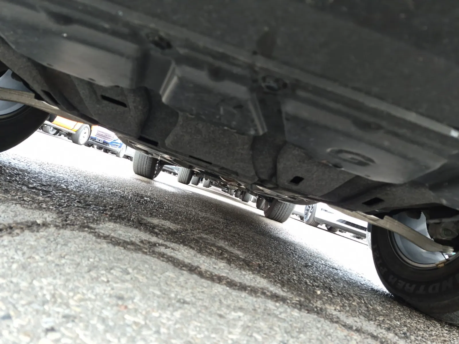 Undercarriage - Front Photo