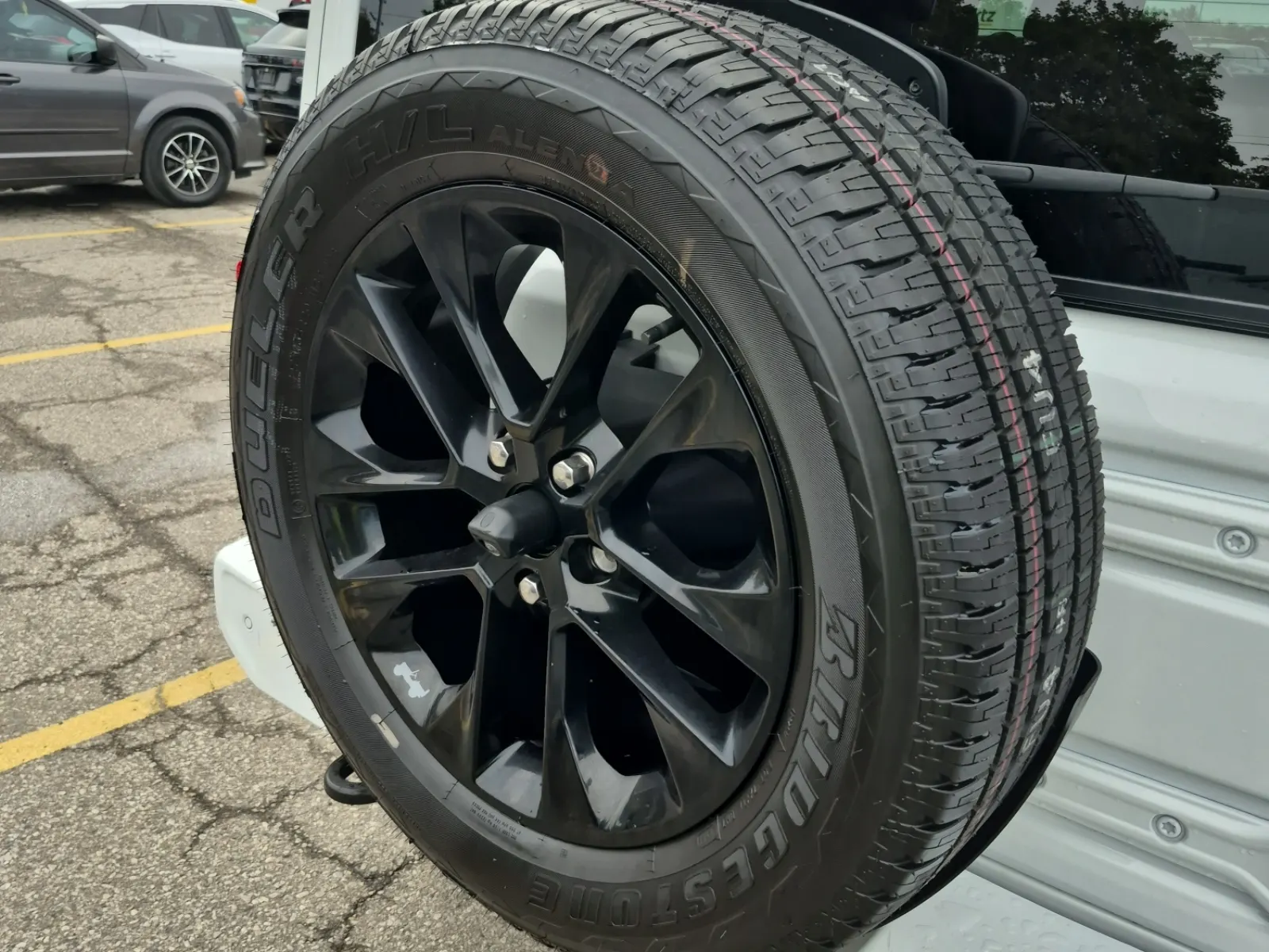 Spare Tire & Wheel Photo