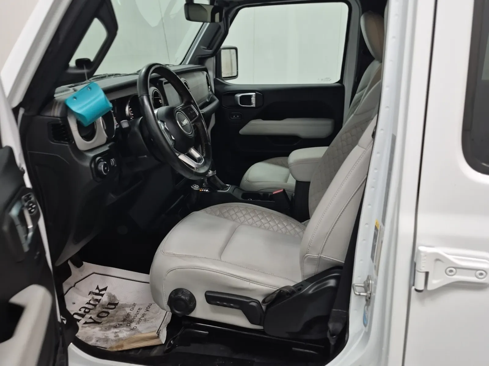 Front Interior Photo