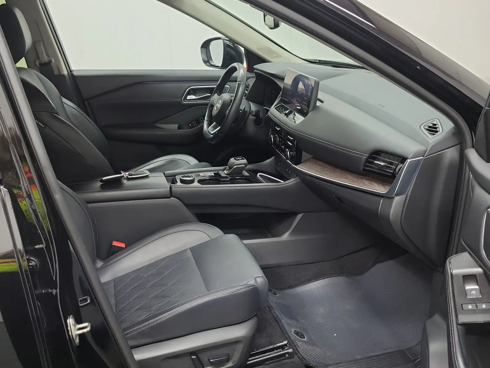 Right Side Interior Photo