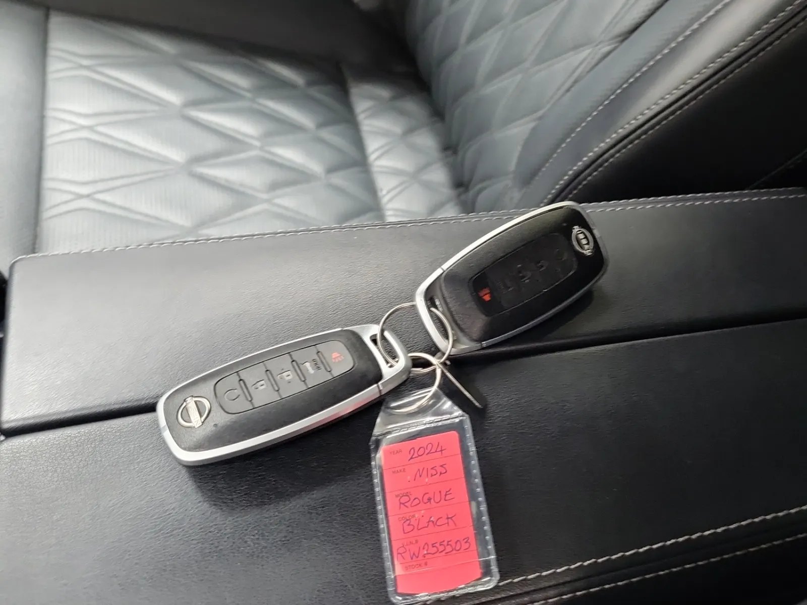 Keys/Fobs/Manual Photo