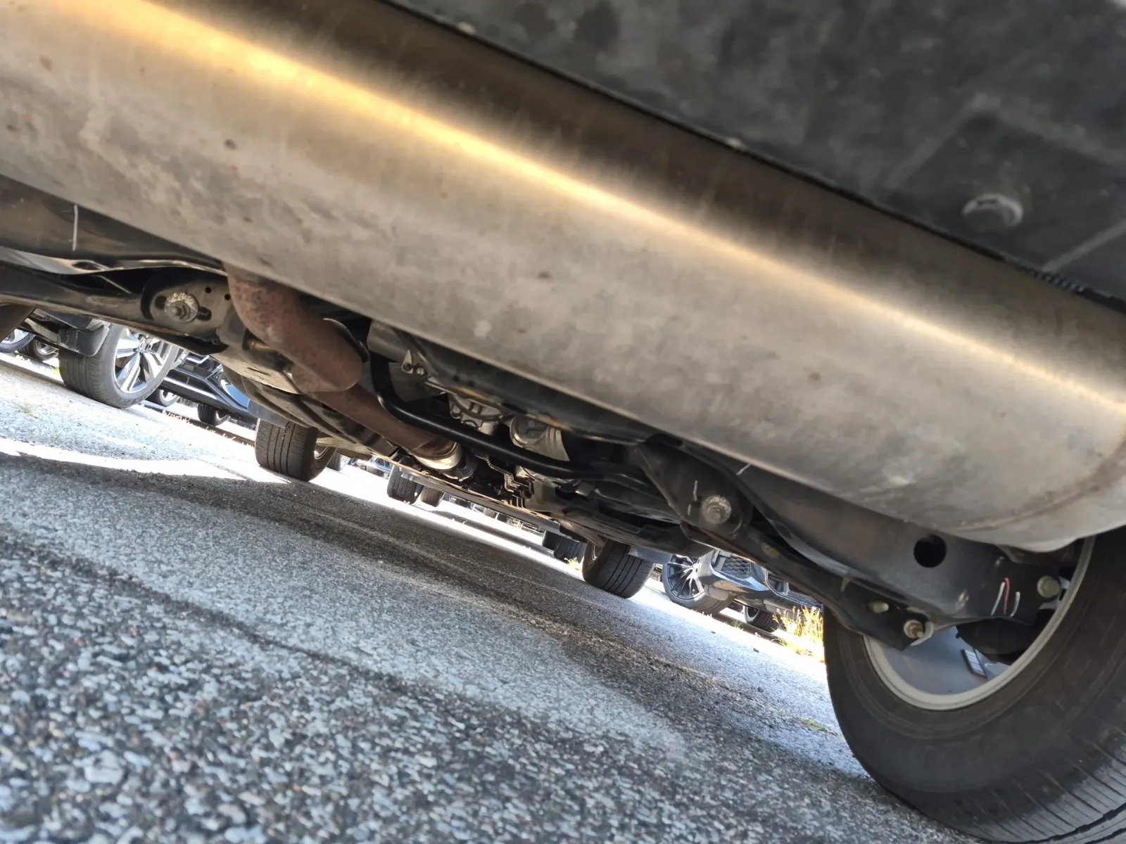 Undercarriage - Rear Photo