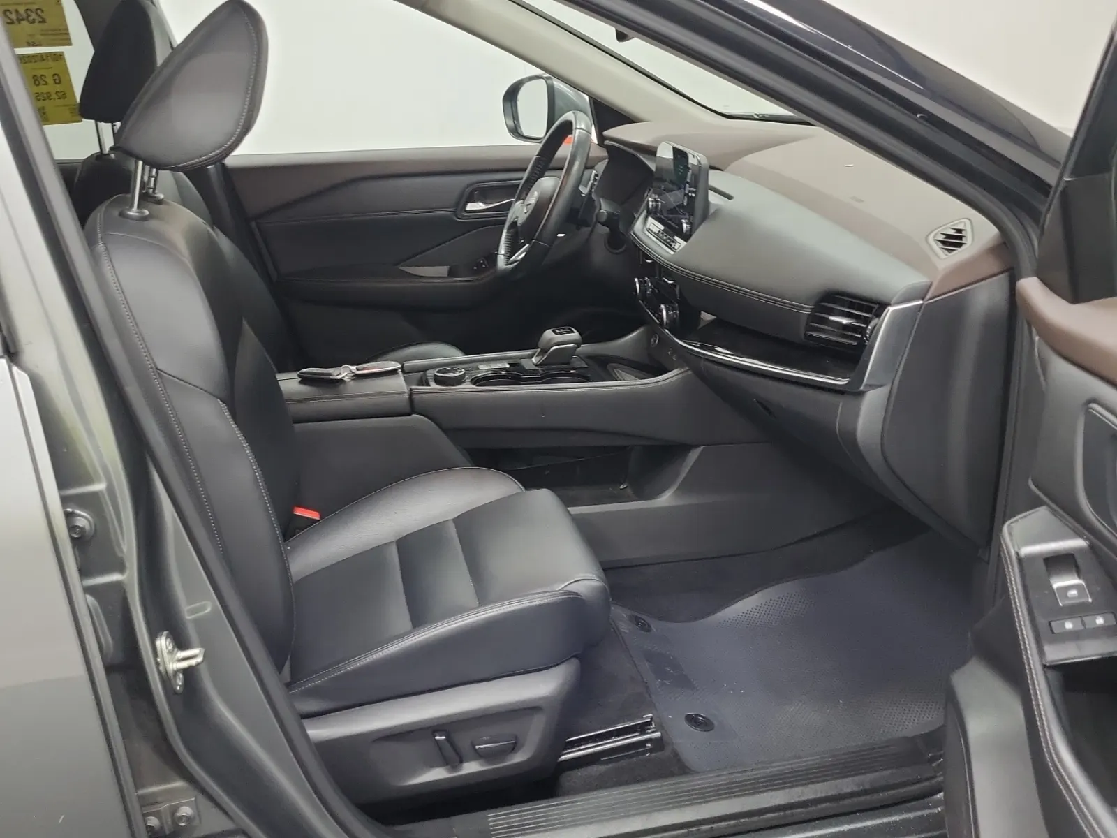 Right Side Interior Photo