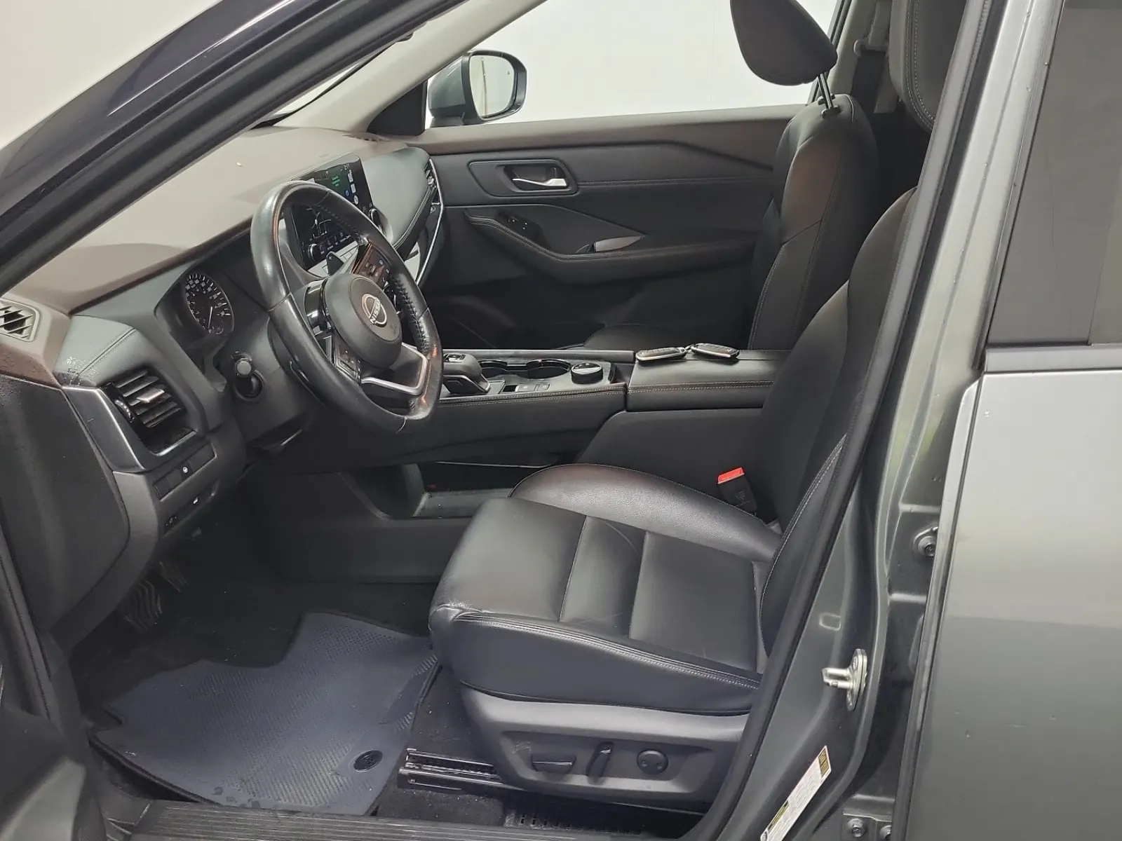 Front Interior Photo