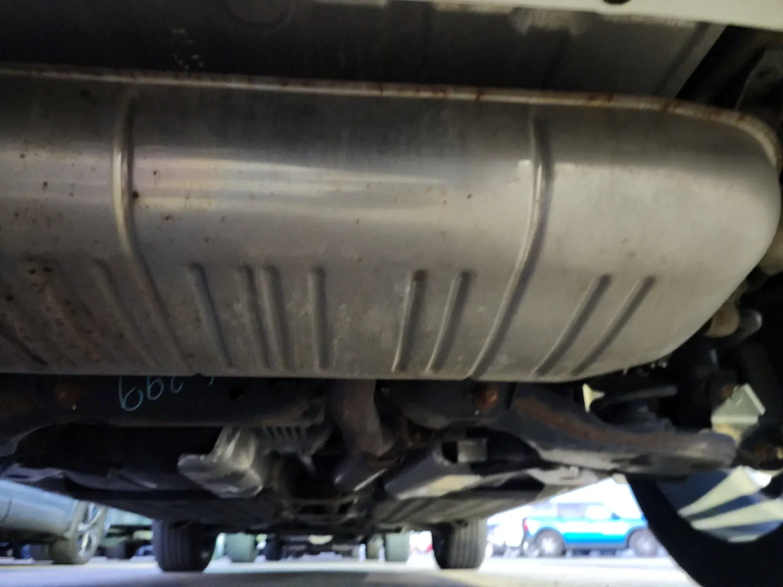 Undercarriage - Rear Photo