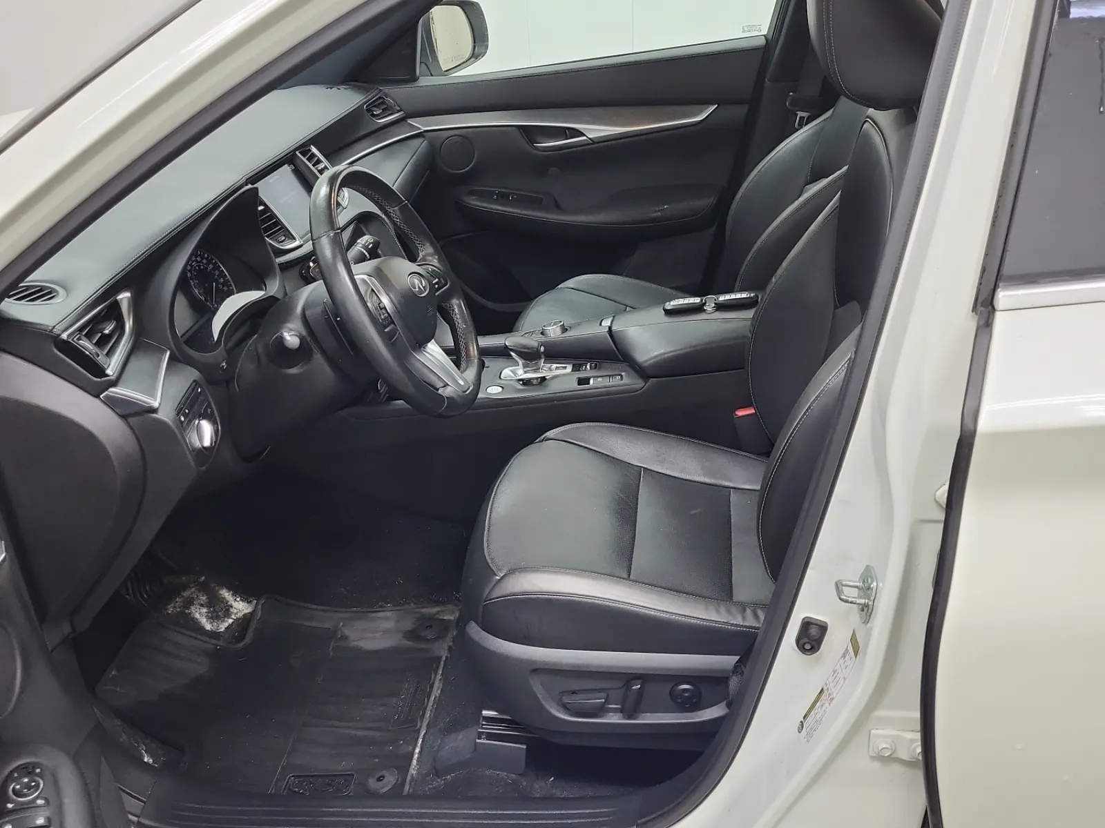 Front Interior Photo