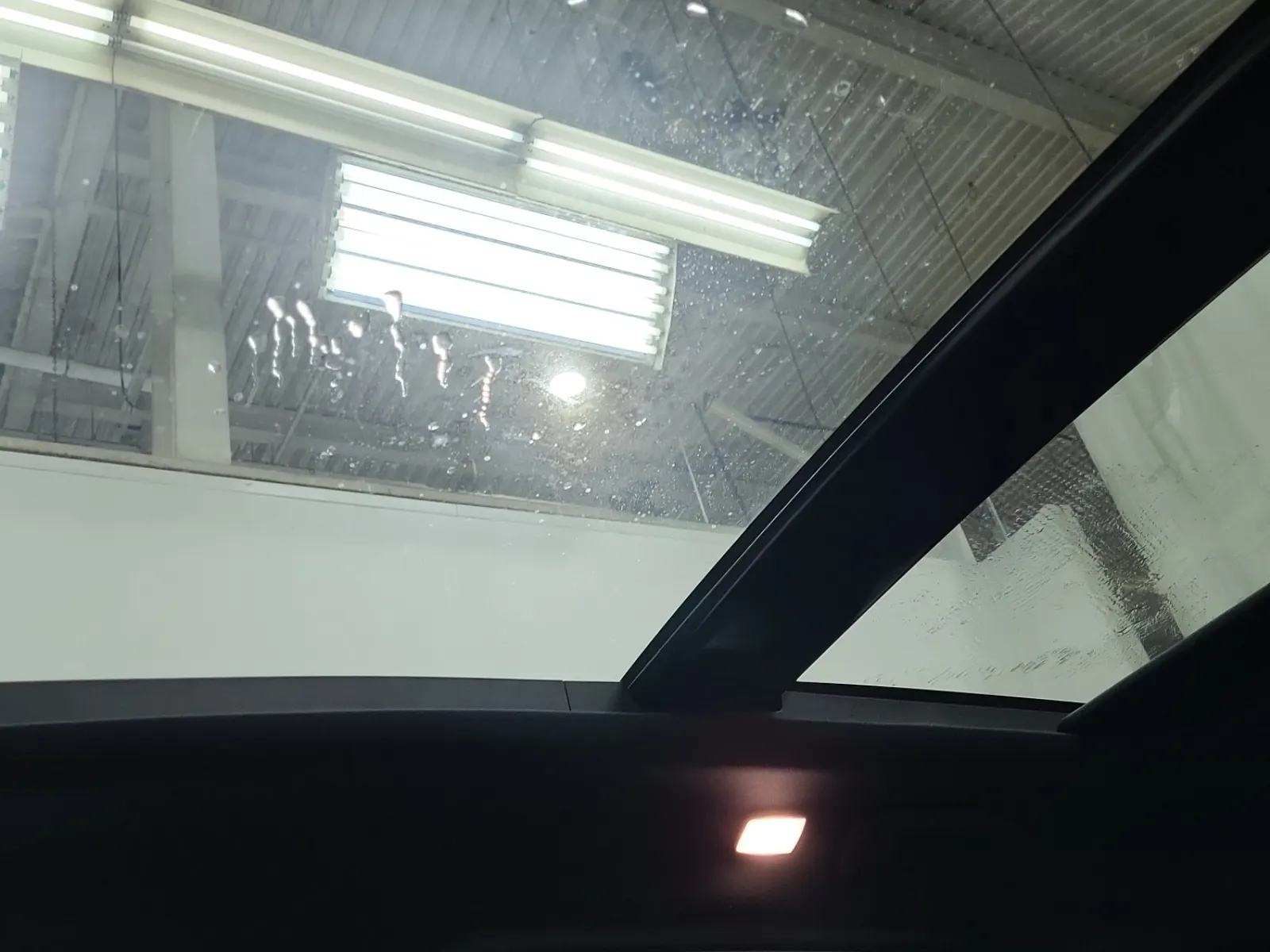 Interior Roof Photo
