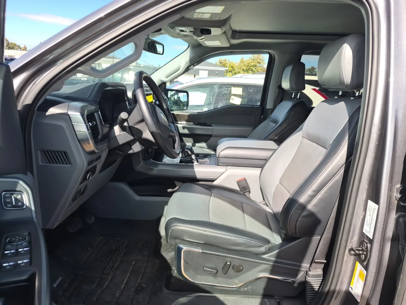 Front Interior Photo