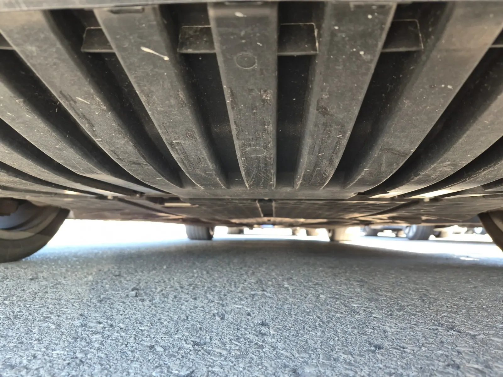Undercarriage - Front Photo