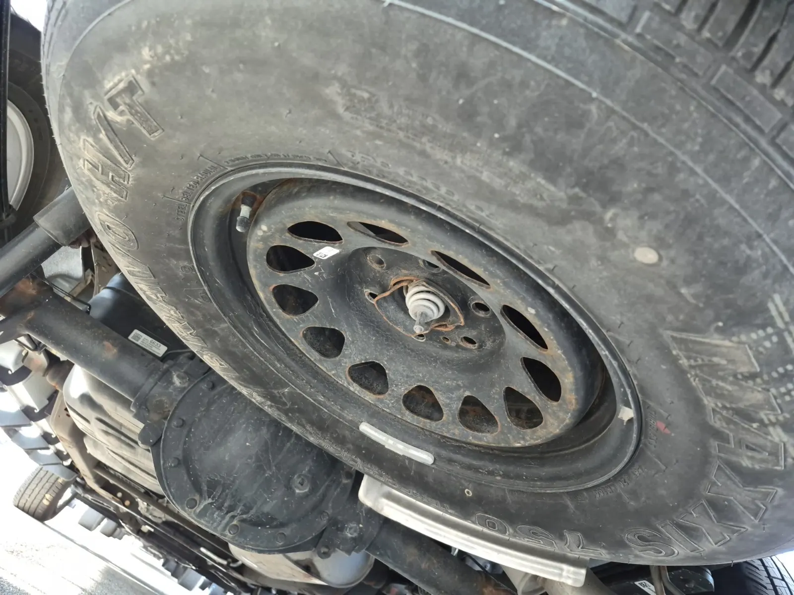 Spare Tire & Wheel Photo