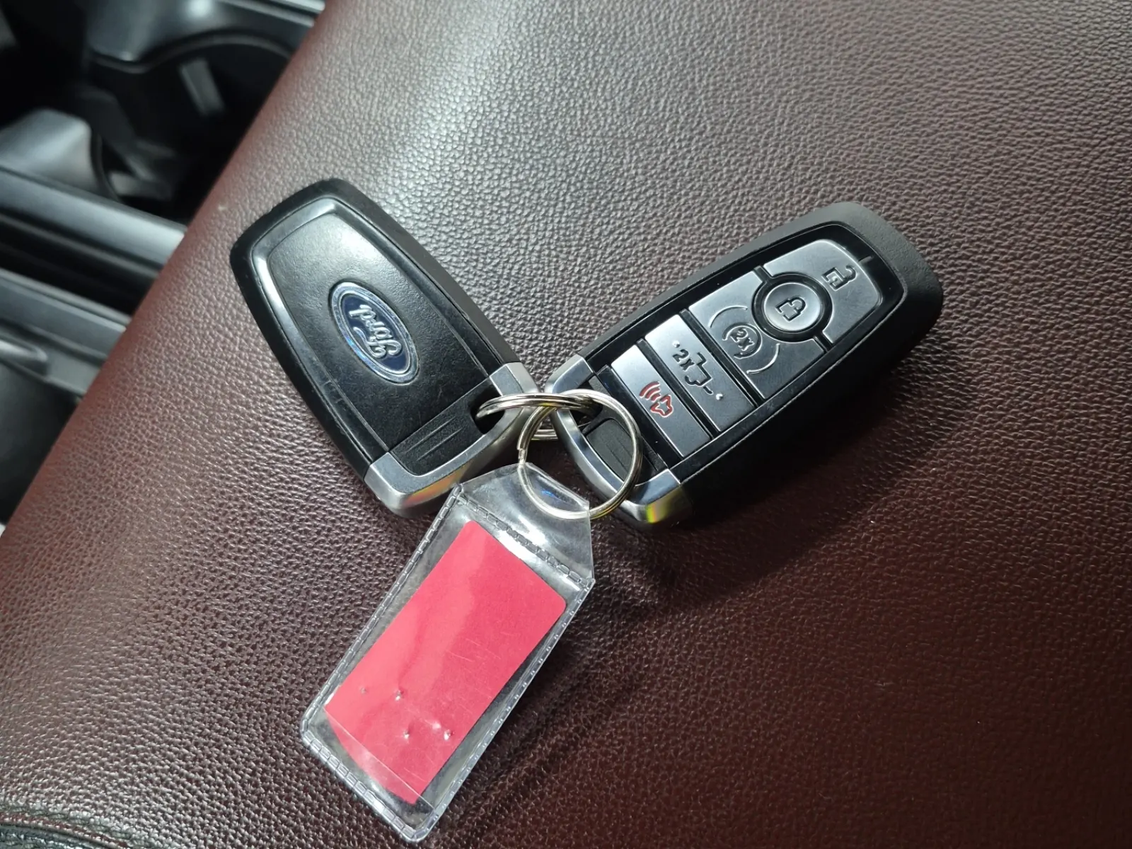 Keys/Fobs/Manual Photo