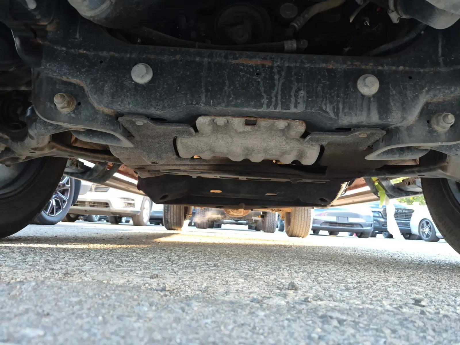 Undercarriage - Front Photo